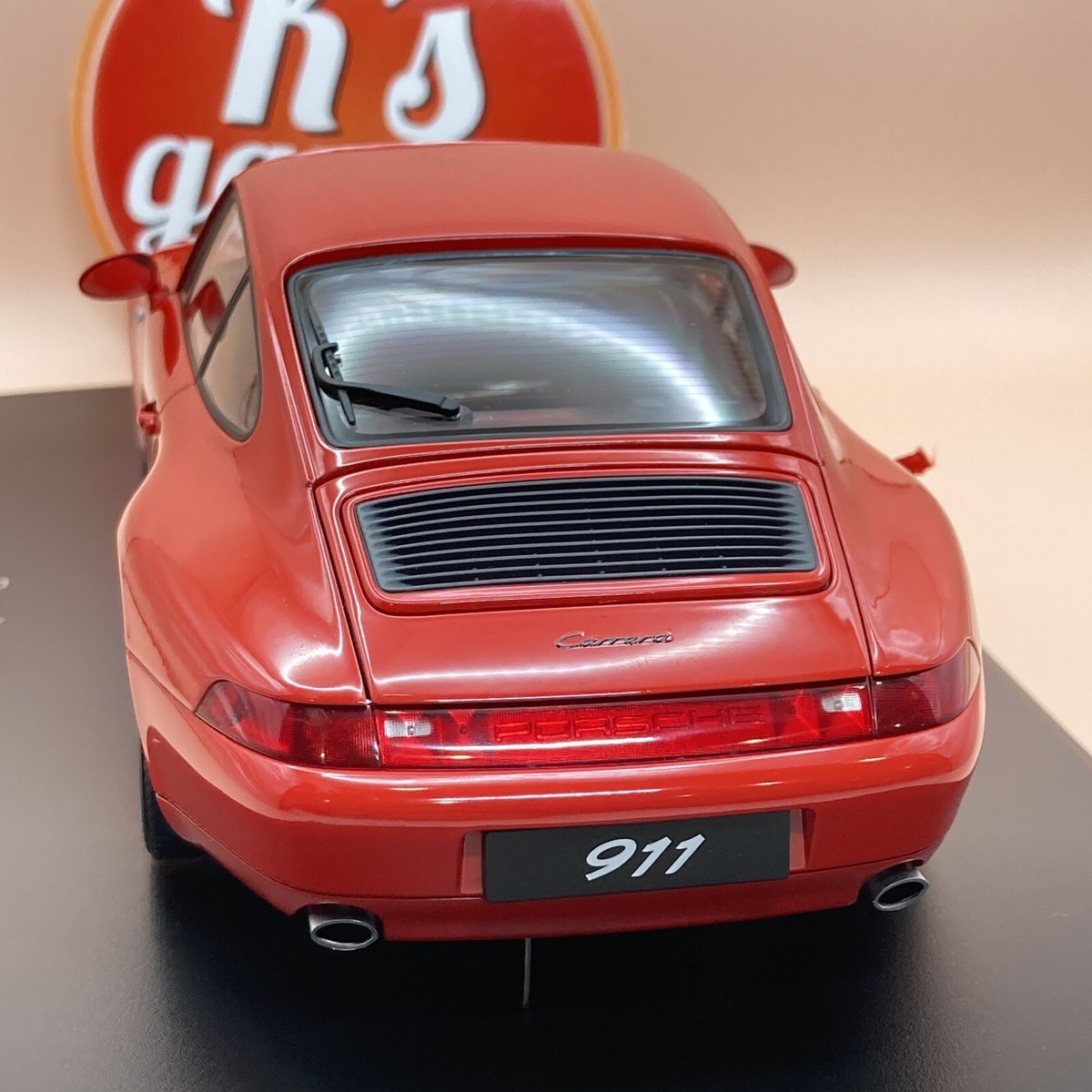 ユング様オートアート ポルシェ911 (993) Carrera 1:18 赤 1995 PORSCHE 911 (993) CARRERA RED COUPE 1:18 AUTOART #78132 LAST