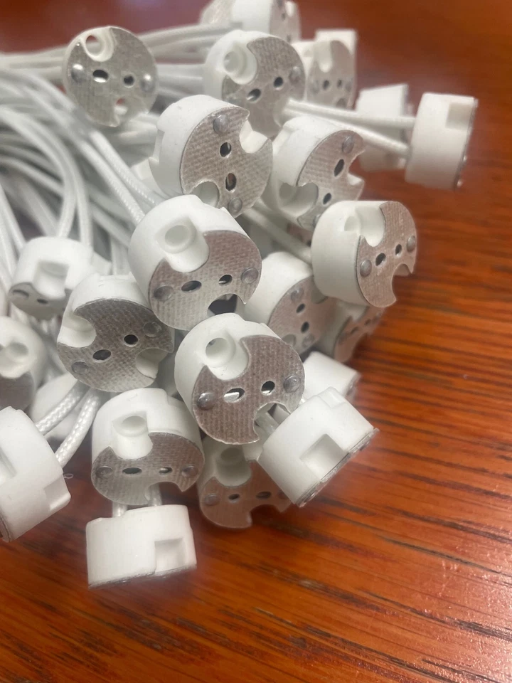 (4 pack) New Round Socket G4-GX5.3-GY6.35 Base With 12 Inch Leads Satco 90-1590 - Image 2 of 2