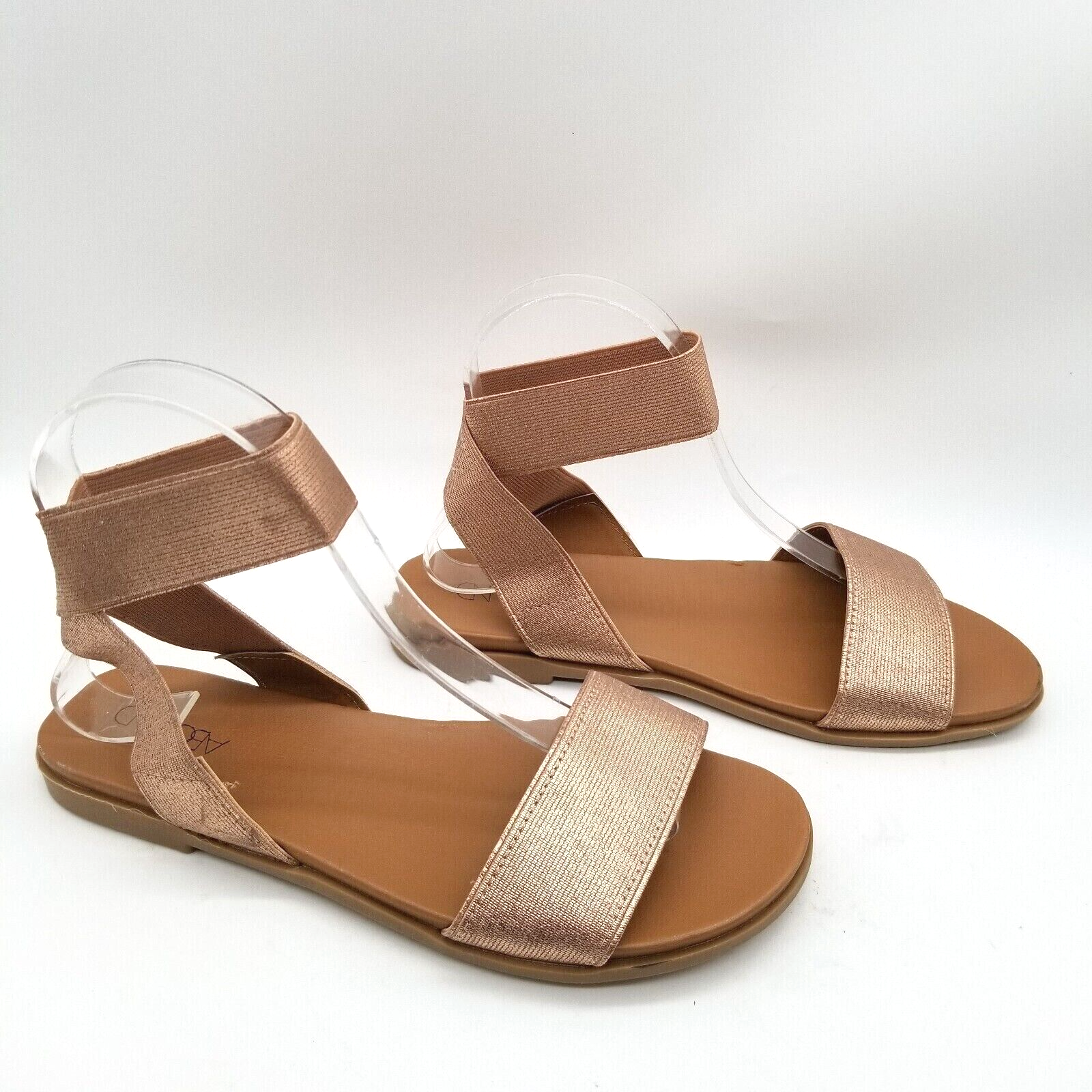 APL Abound sandalo donna oro rosa leggero piatto alla caviglia misura 5 5