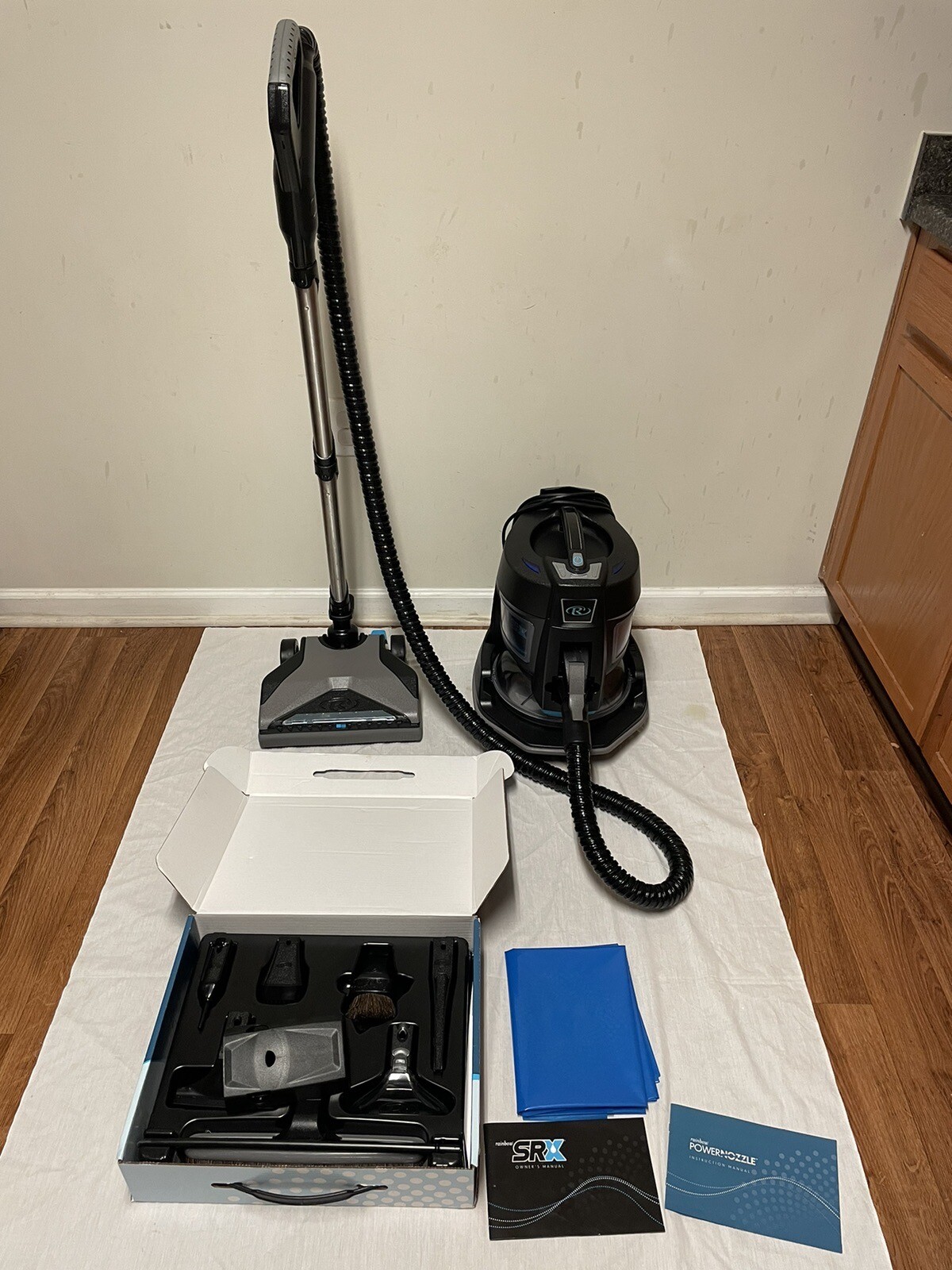 Rainbow SRX Vacuum Cleaner W/ Attachments VERY NICE eBay