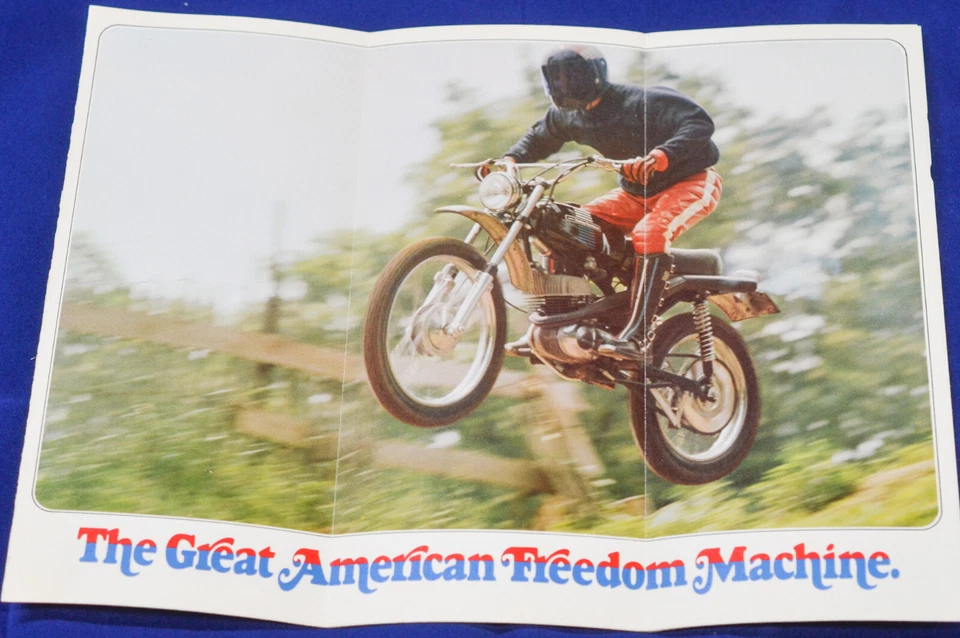 Folheto original do revendedor Harley Davidson 1973 SR100  - Imagem 2 de 4