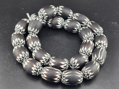 vintage ventian style african chevron beads 18mm beutifull beads
