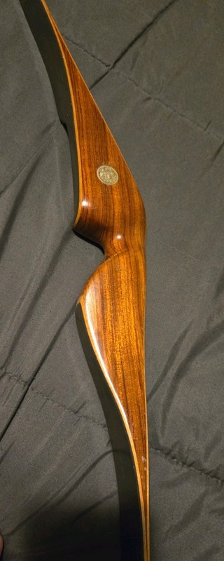 Bear Archery Grizzly Recurve Bow Right Hand Great Shooter Hunting Traditional