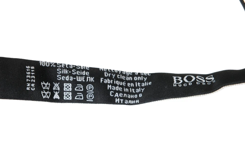 Hugo Boss Men's Ivory 100% Silk Bow Tie Foto 3 de 3