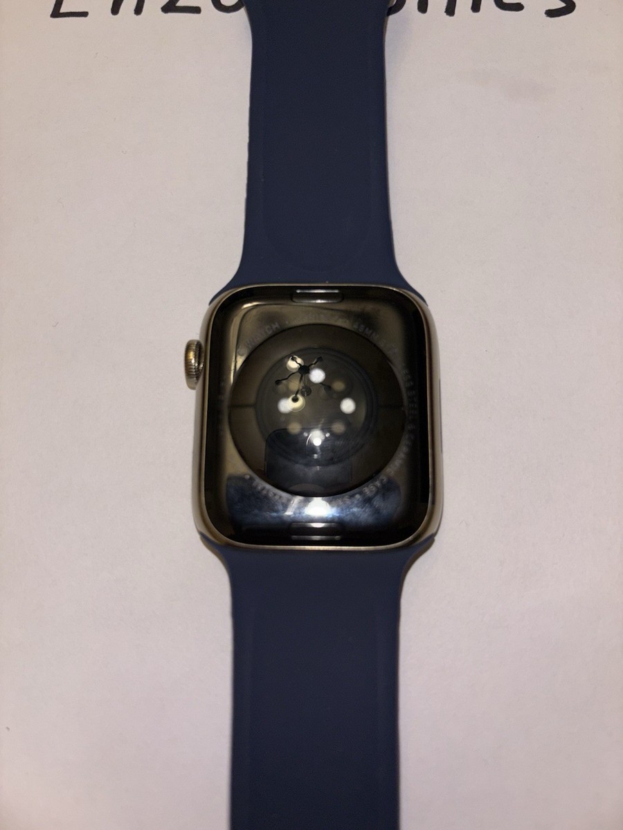 Apple Watch Series 7 45mm Graphite Stainless Steel Case with Apple Watch Series 7 45mm Graphite Stainless Steel Case with
