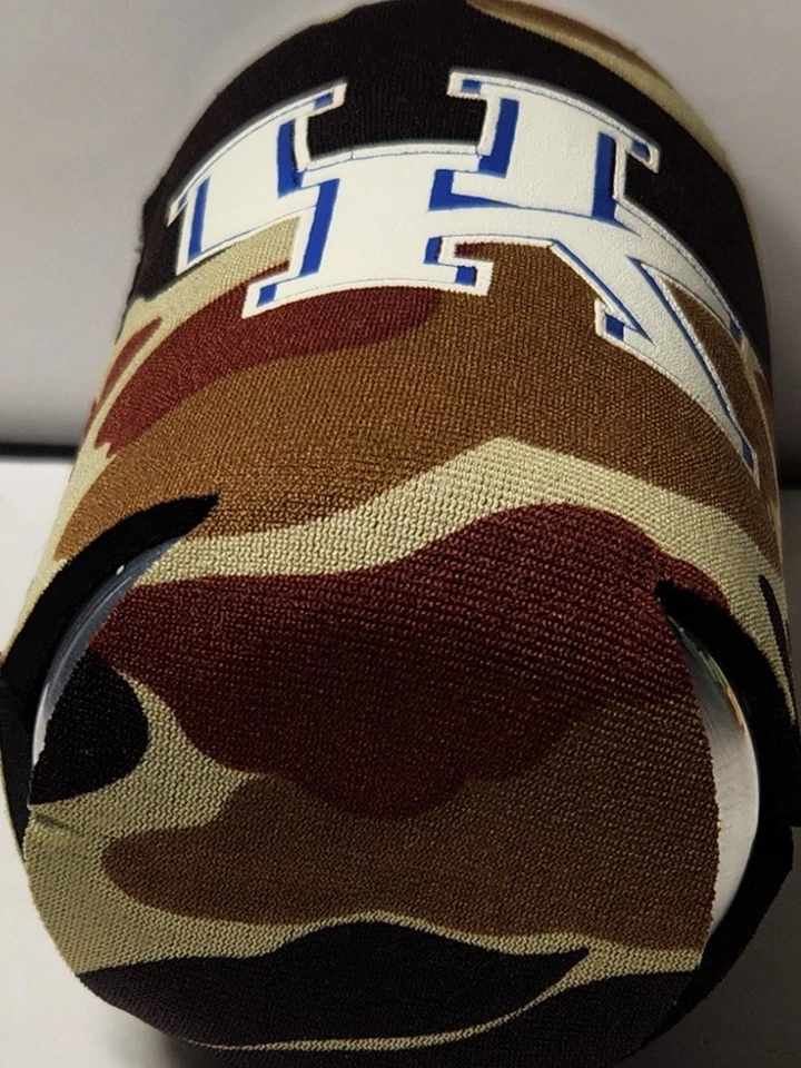 Lata Koozie/enfriador premium de 12 oz de colección Wildcats de la Universidad de Kentucky  Foto 3 de 4