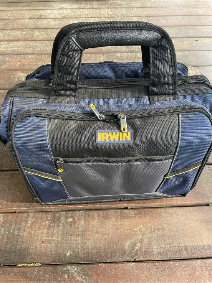 Irwin 18" Zippered Tool Bag w/Molded Bottom & Shoulder Strap. #2012148 NEW - Image 3 of 4