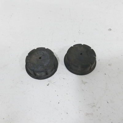リ Yamaha XJR 1200 Fuel Tank Rubber Mounts 73874 | eBay UK