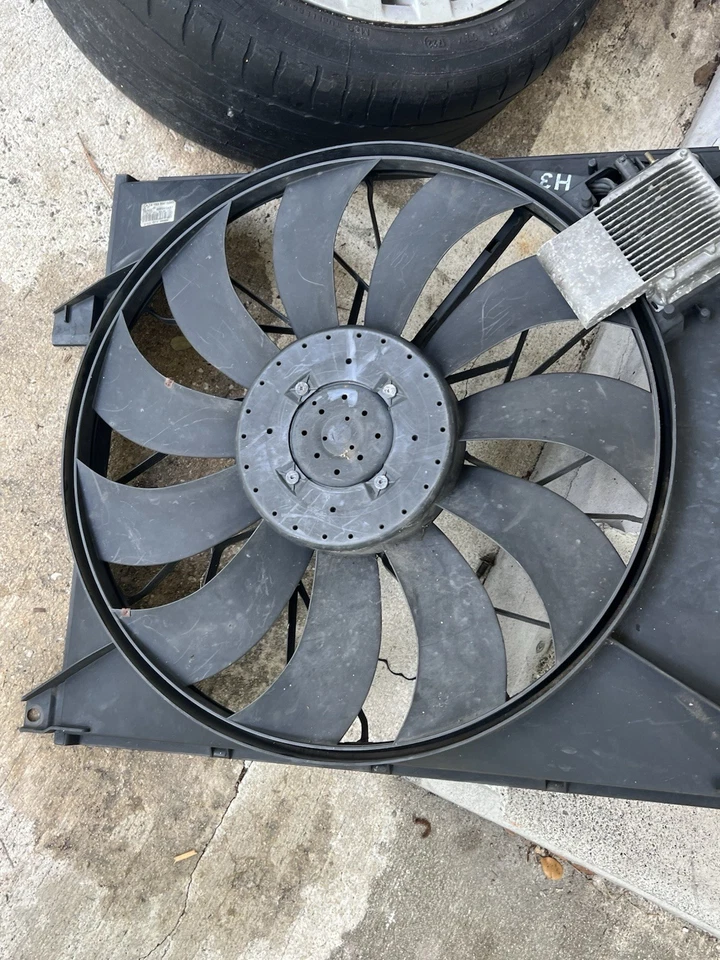 Ventilador de refrigeración del radiador para Mercedes-Benz W163 ML55 AMG 5,5 L 2000-03 ML430 Foto 3 de 4