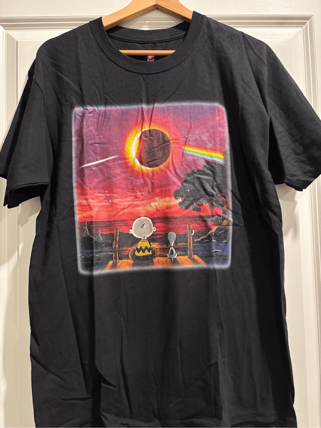 Charlie Brown Eclipse Graphic Tee Medium Soft Cotton T-Shirt