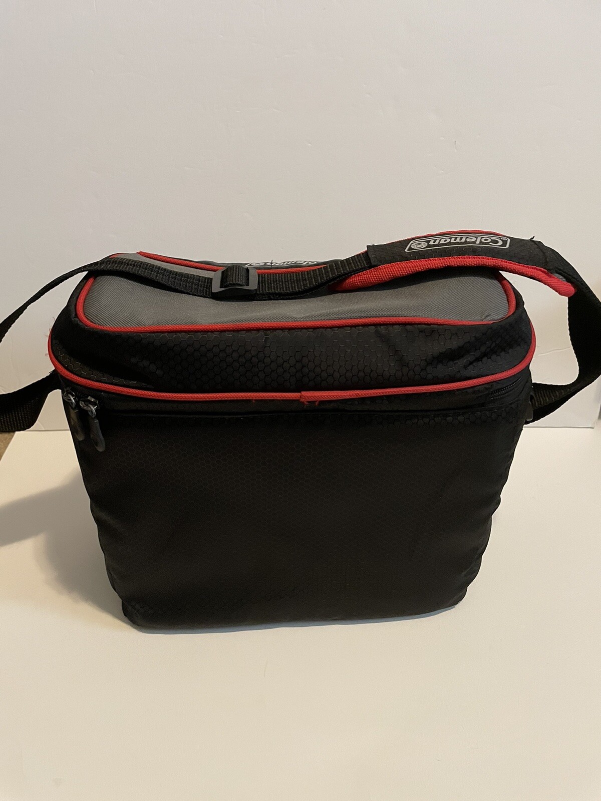 Coleman 9-Can Cooler - 24-Hour Insluation