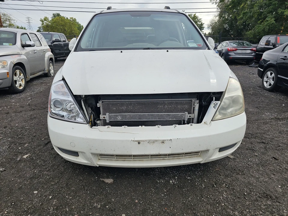 Used Rear Left Door Window Regulator Rear fits: 2007 Kia Sedona electric Rear Le - Image 3 of 4