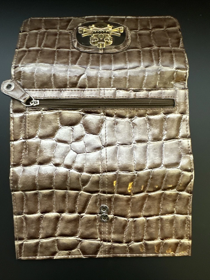 Cartera sin asas Kathy Van Zealand marrón/bronceado patentada con estampado de cocodrilo Foto 4 de 4