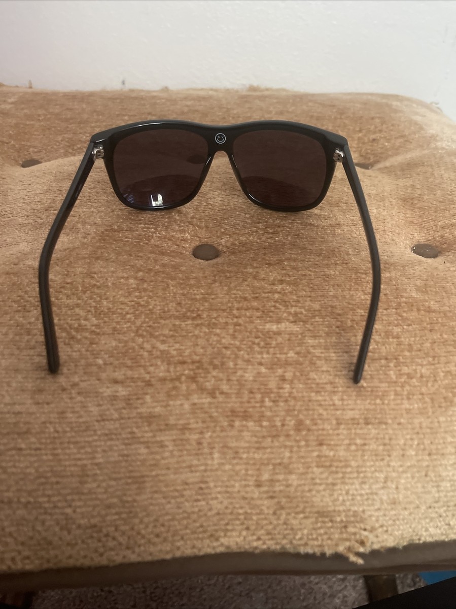 SABRE Poolside Sunglasses Sabre Poolside. Limited Matt Black | $29.98 main image 4