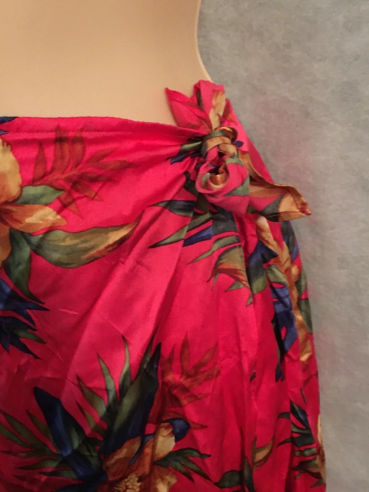 RARE Vtg VICTORIA’S SECRET 100% SILK Beach Swim Sarong Cover-Up Wrap Skirt Small - Image 3 of 4