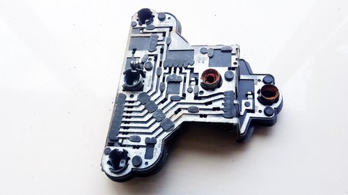 Volkswagen Golf 1993 Tailight Bulb Holder (Lamp Carrier) 1H6945257 #853957-48