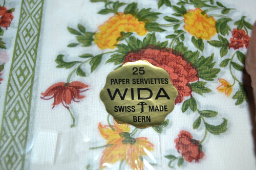 WIDA Paper Napkins FLORAL FLOWERS Pack 25 BERM SWITZERLAND NOS Vintage READ - Picture 2 of 2