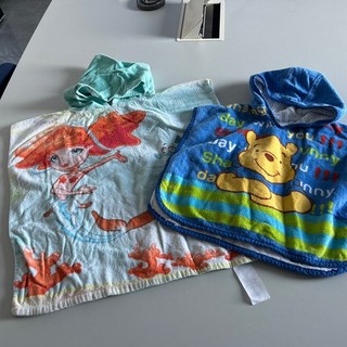 2 Badeponcho Handtücher Schwimmbad Strand
