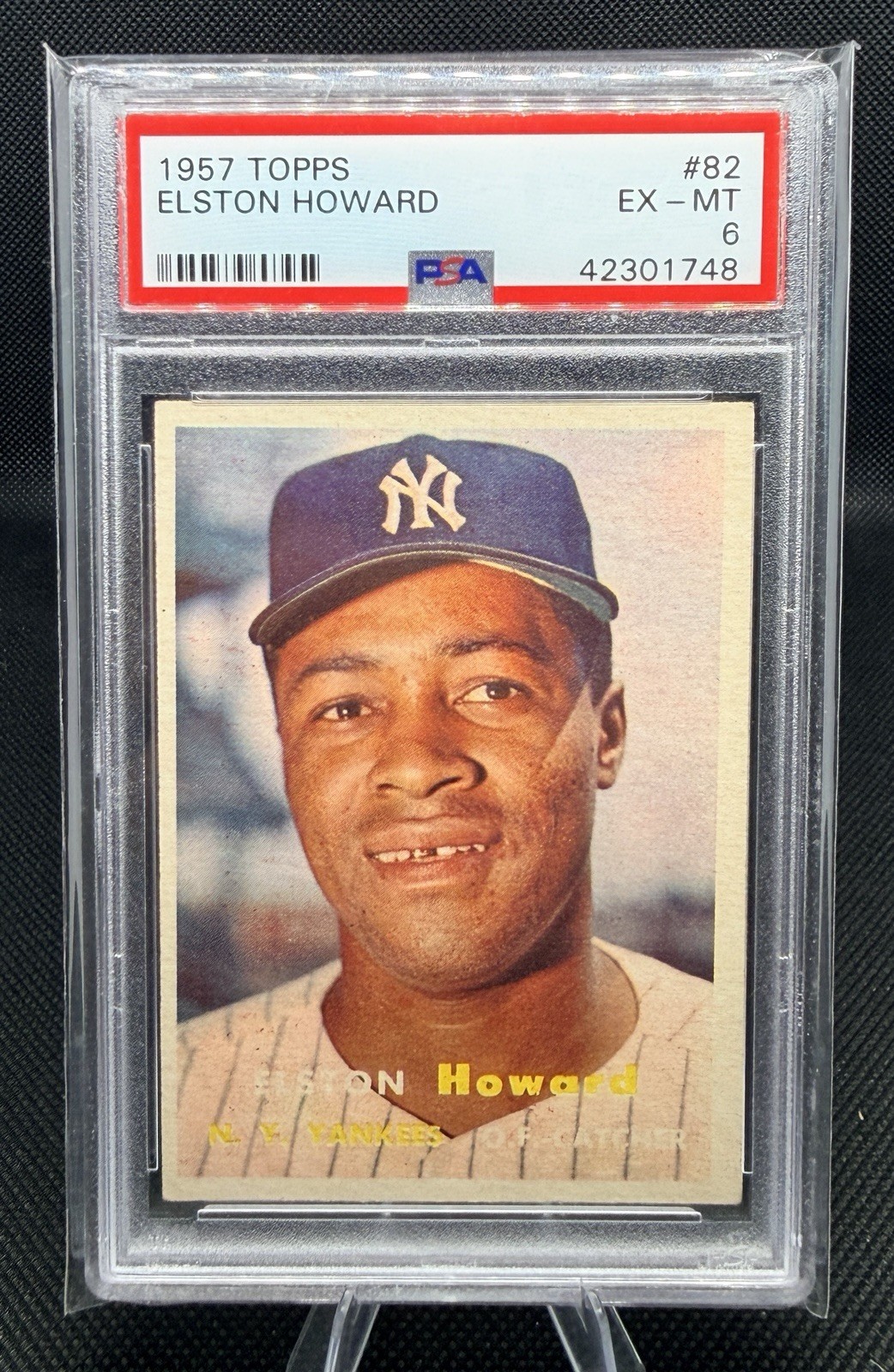 1957 Topps Elston Howard #82 New York Yankees PSA 6 EX-MT