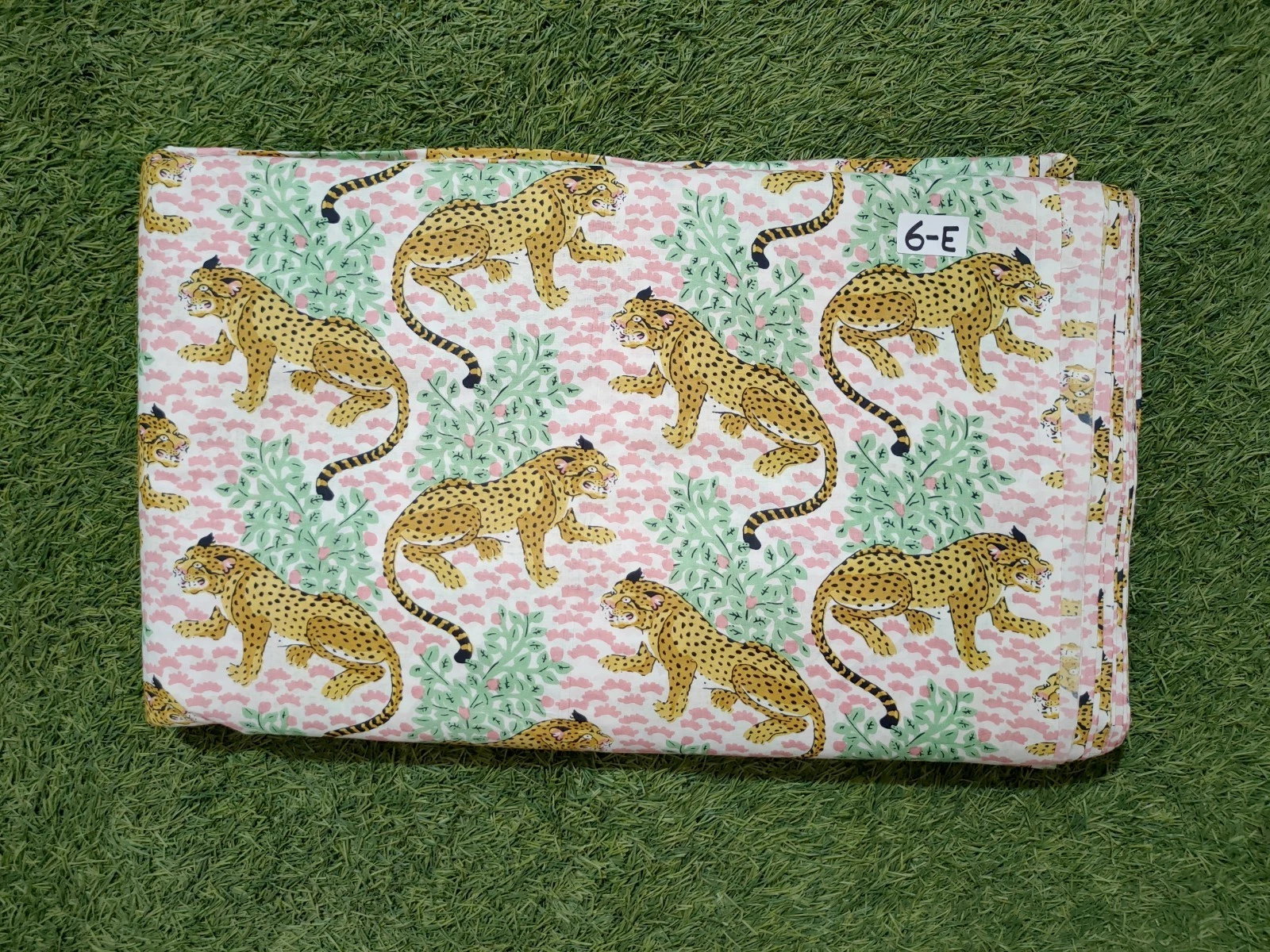 VETEMENTS Tessuto artigianale stampato tigre rosa indiano sartoria cucito corsa 3 iarde US