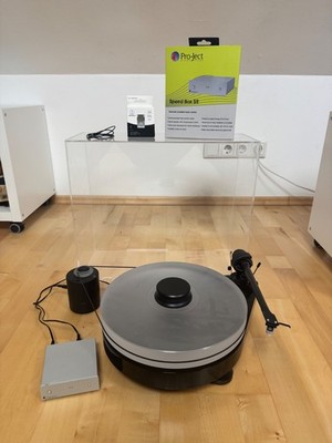 Pro Ject RPM 9 XP mit Haube Speedbox S2 audio technica vm95sh