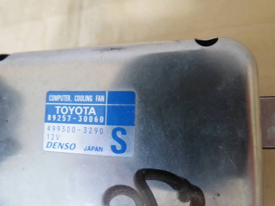 07-18 Lexus es350 Toyota Avalon Cooling Fan Control Unit 89257-30060 499300-3290 — 第 2/4 张图片
