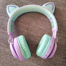 Kids Wireless Headphones CT-7S Cat Ear Bluetooth 85dB Volume Limiting LED