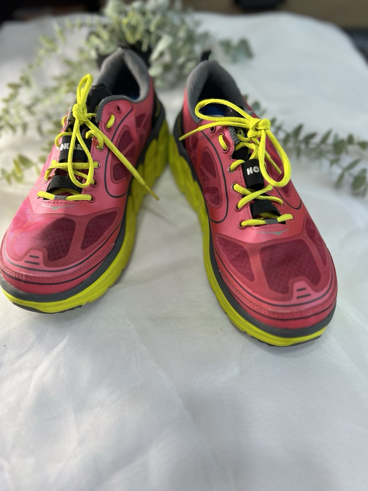 Hoka One One Women's Conquest Running Sneaker Size 9.5 20108 025 PPCC