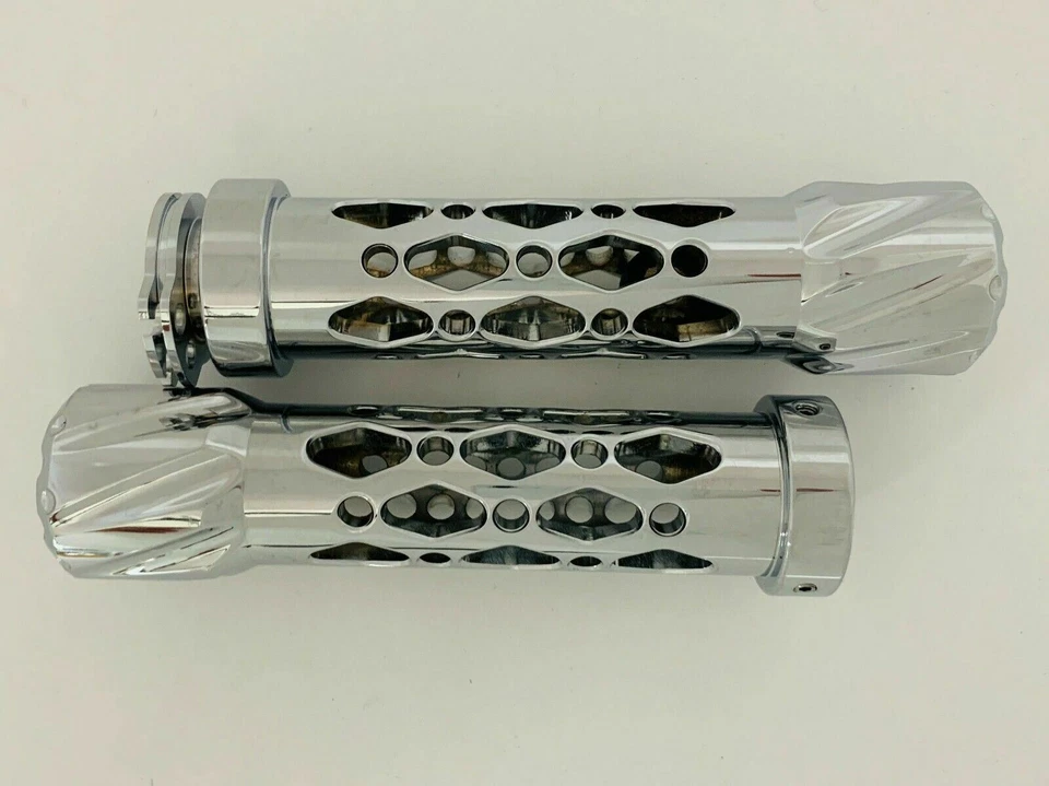 HAYABUSA CROMO CORTE DIAMANTE CON AGUJEROS EMPUÑADURAS KANJI PARA SUZUKI HAYABUSA 1999-2007 Foto 2 de 4