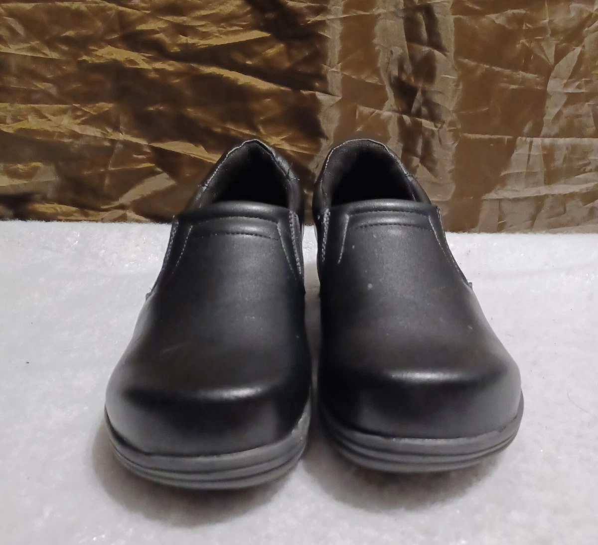 Black shoes for hospital on sale workers
