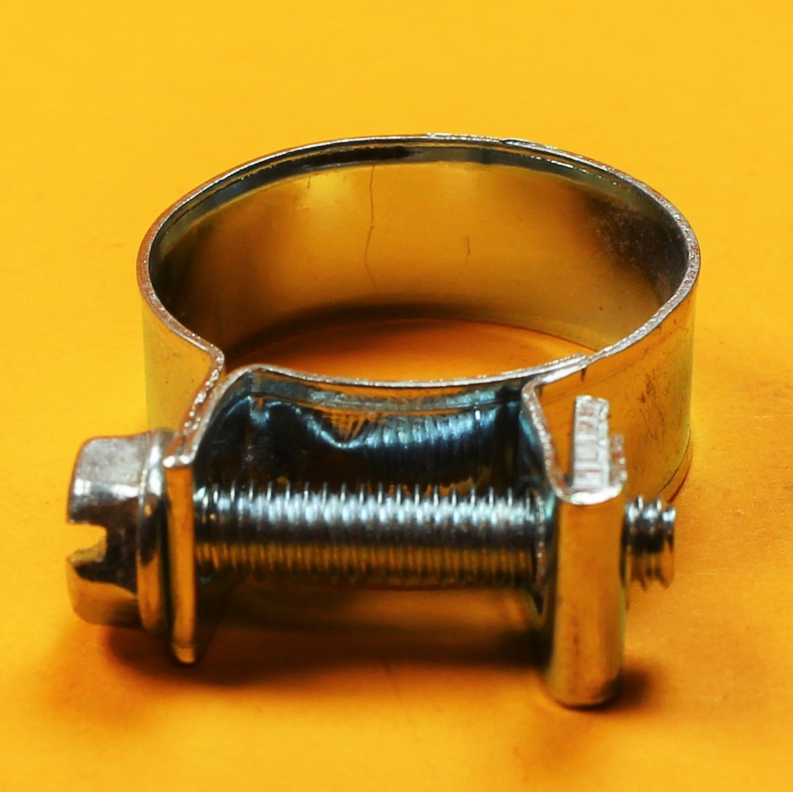 WYKA Schlauchschellen Aus Edelstahl – 2 Stück, Verstellbar Von 10,4 Bis 11,2 Cm – Perfekt Für Rohre & Schläuche
