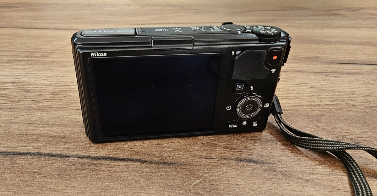 Nikon Coolpix S9500 18.1 MP Digital Camera - Black for sale Nikon Coolpix S9500 18.1 MP Digital Camera - Black for sale