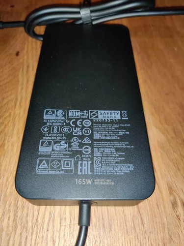 MICROSOFT Surface Thunderbolt 4 Dock + Power Supply Model 2049 T8I-00001 - Photo 2/2