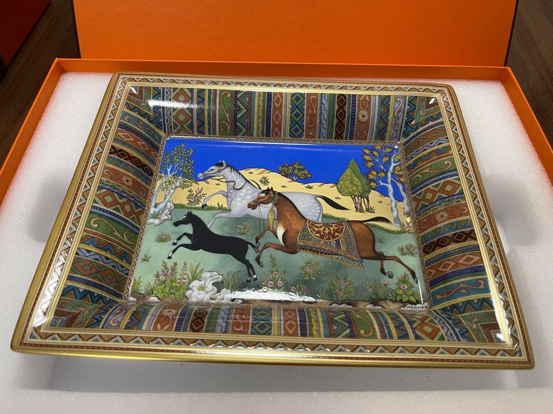 Hermes Cheval d'Orient Ashtray Vide Poche Gold Tray Dish Animal