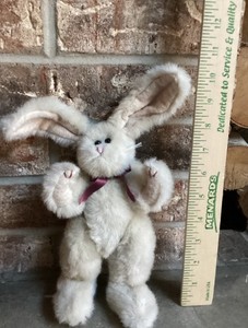 Vintage TY Attic Treasures 1992 Plush Jeremy Jointed Cream Rabbit 