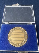 1982 World's Fair United States Pavilion Medal Souvenir Medallion Knoxville, TN!