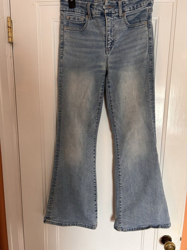 American Eagle Women's Stretch Super High-rise Flare Light Blue Denim Jeans