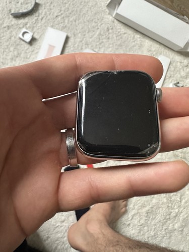 Apple Watch Series 4 44mm Stainless Steel comes with original straps everything - Picture 23 of 24