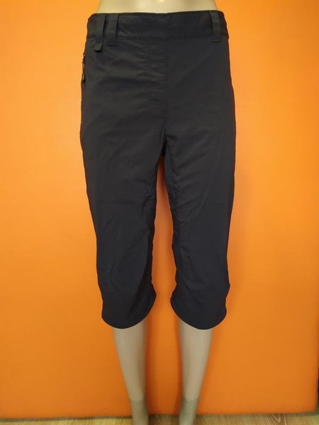Women Jack Wolfskin Capris Black 34 / XS / 42