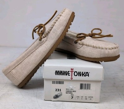 Brand New Minnetonka Women's Canvas Moc Boat Shoe Size 7 - Natural (#231)
