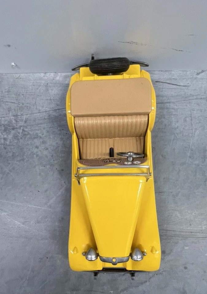 Carro esportivo original dos anos 50 15" DOEPKE MG-TD fundido 1950 MG fabricado nos EUA - Imagem 4 de 4