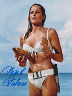 URSULA ANDRESS 007 JAMES BOND AUTHENTIC AUTOGRAPH HOLDING SHELL