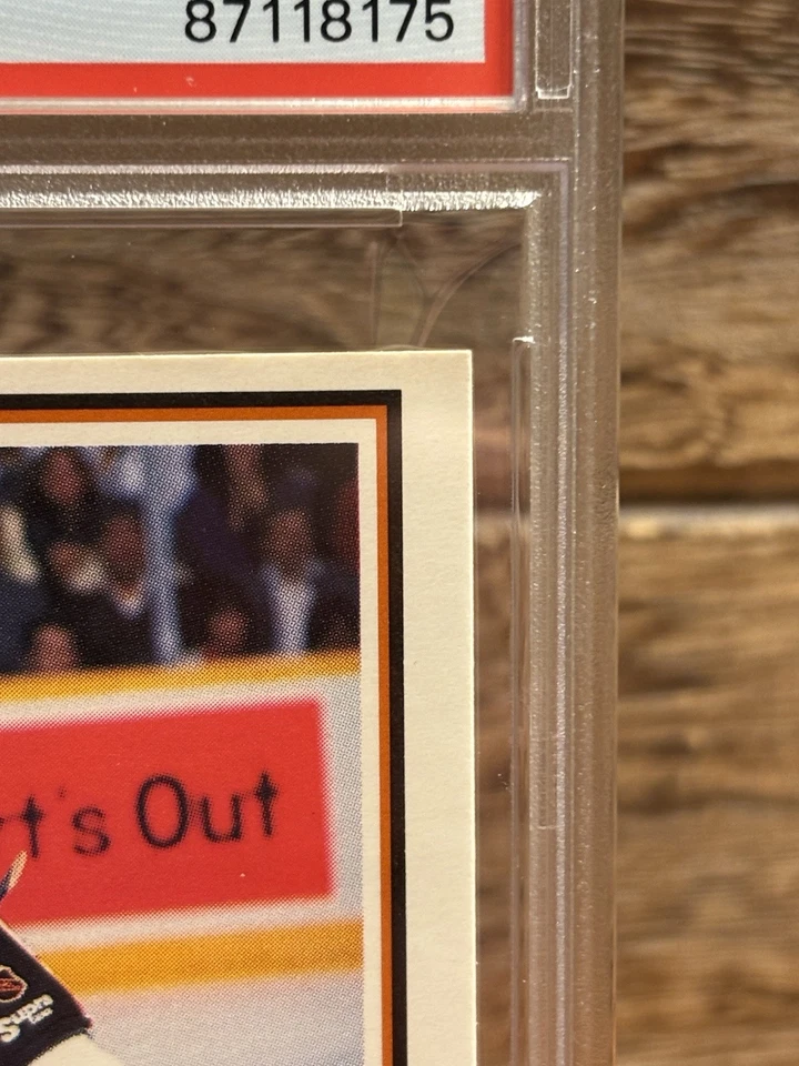 1989 Kraft #59 Wayne Gretzky Hand Cut Hockey Card PSA 4 - Image 2 of 4