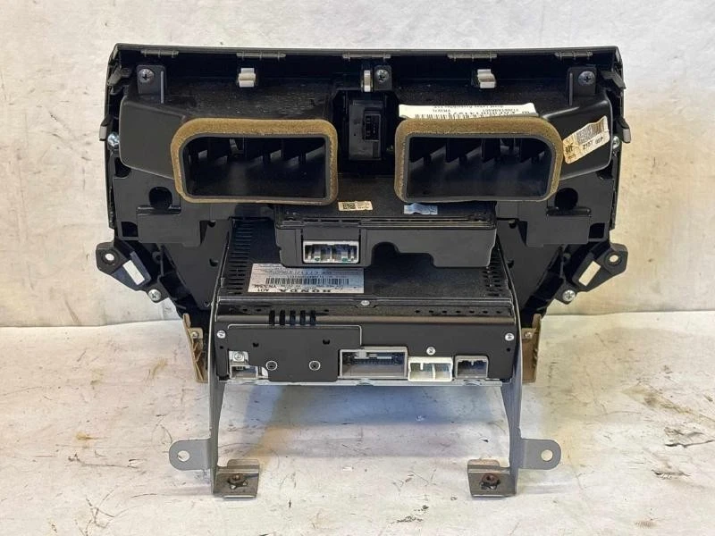 2008-2011 Honda Accord Radio Audio Assembly Single Disc Oem - Image 2 of 2