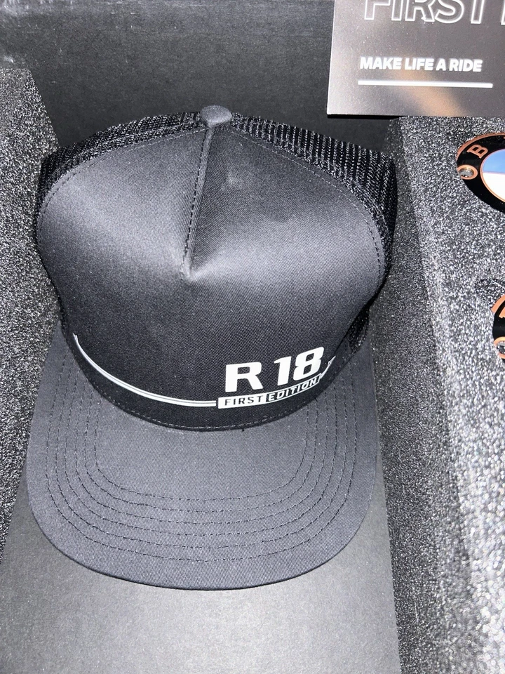 JUEGO DE REGALO BMW MOTORRAD R18 PRIMERA EDICIÓN MAKE LIFE A RIDE RARO (SIN LIBRO) Foto 4 de 4