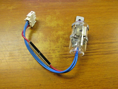 Perkin-Elmer Heraeus Lamp Cat# DO-650TJ-45006240 .. VM-33N