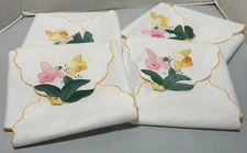 set of 4 Bread Cover Bread  Basket Liner floral Appliqué  Embroidered Scalloped