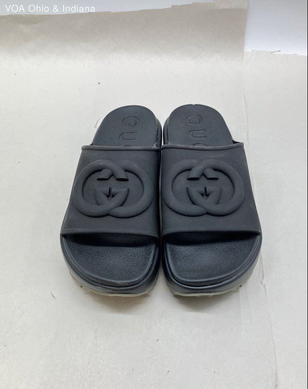 Authentic Gucci Men\'s rubber GG slide sandal Authentic Gucci Pursuit Slide Rubber GG Perforated Sandals  main image 3