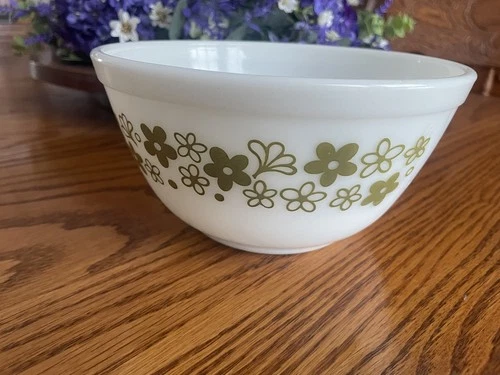 Vintage Pyrex Crazy Daisy Spring Blossom Mixing Bowl 1.5 QT see imperfection