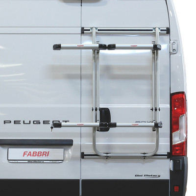 Ski- und Snowboardträger für die Heckklappe eines Renault Master 10-23 SCHWARZ